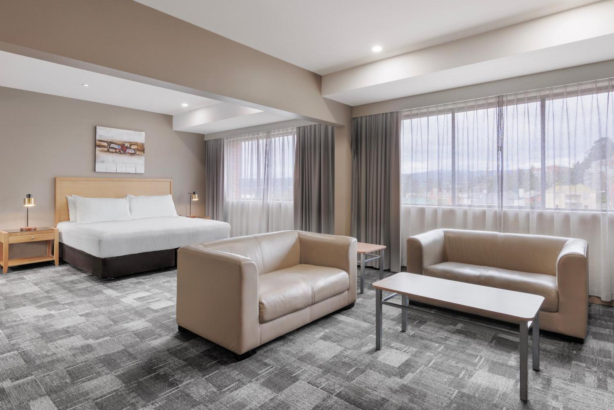 Best Western Plus Launceston Exterior photo